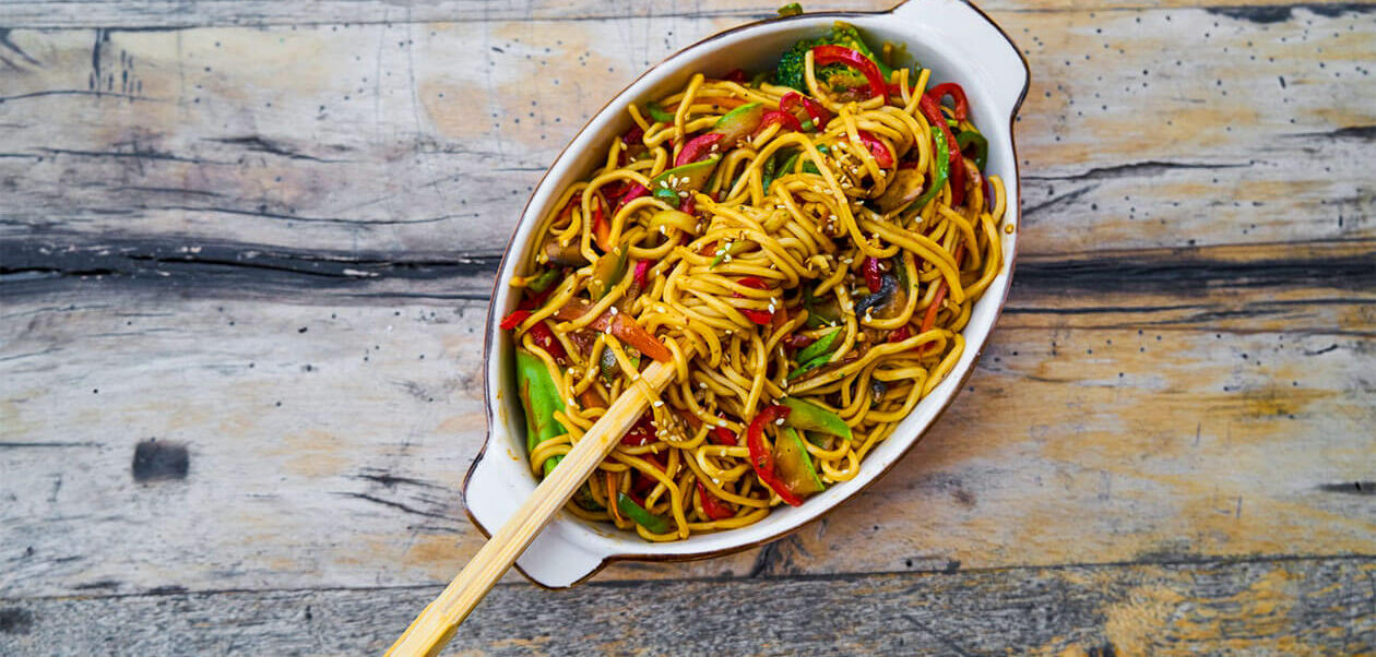 5 Minute Easy Weeknight Pantry Chili Noodles Recipe